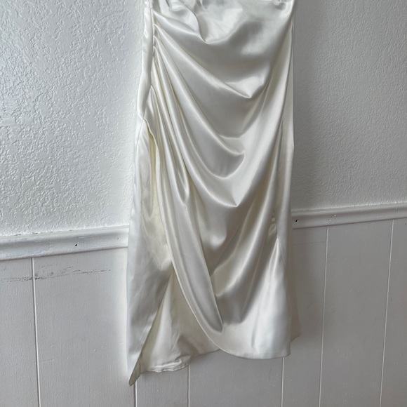 Dolls Kill white satin effect draped dress S - Picture 4 of 7